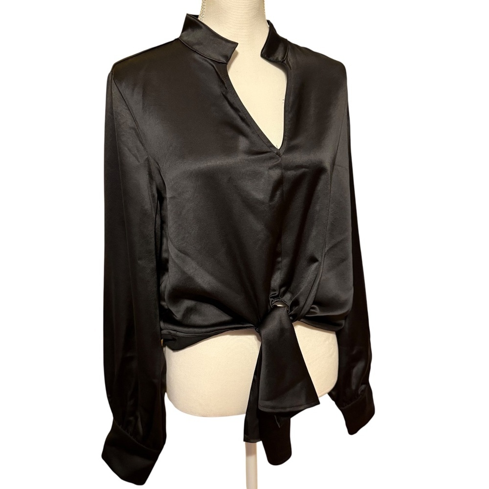 Karen Kane NWT Blouse Top SZ‎ Large Dressy Chic Glam Career Contemporary